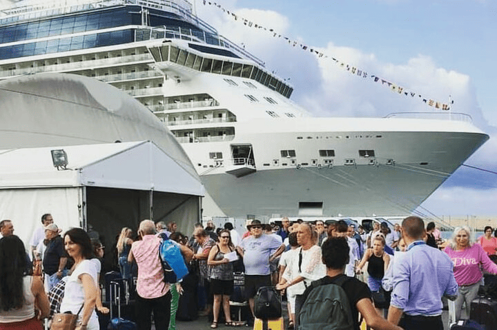 Cruise passengers arriving at Civitavecchia port Rome transfer