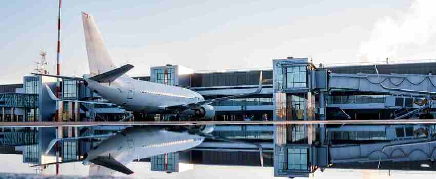 Traslado Aeropuerto Ciampino a Puerto Civitavecchia con servicio exclusivo"